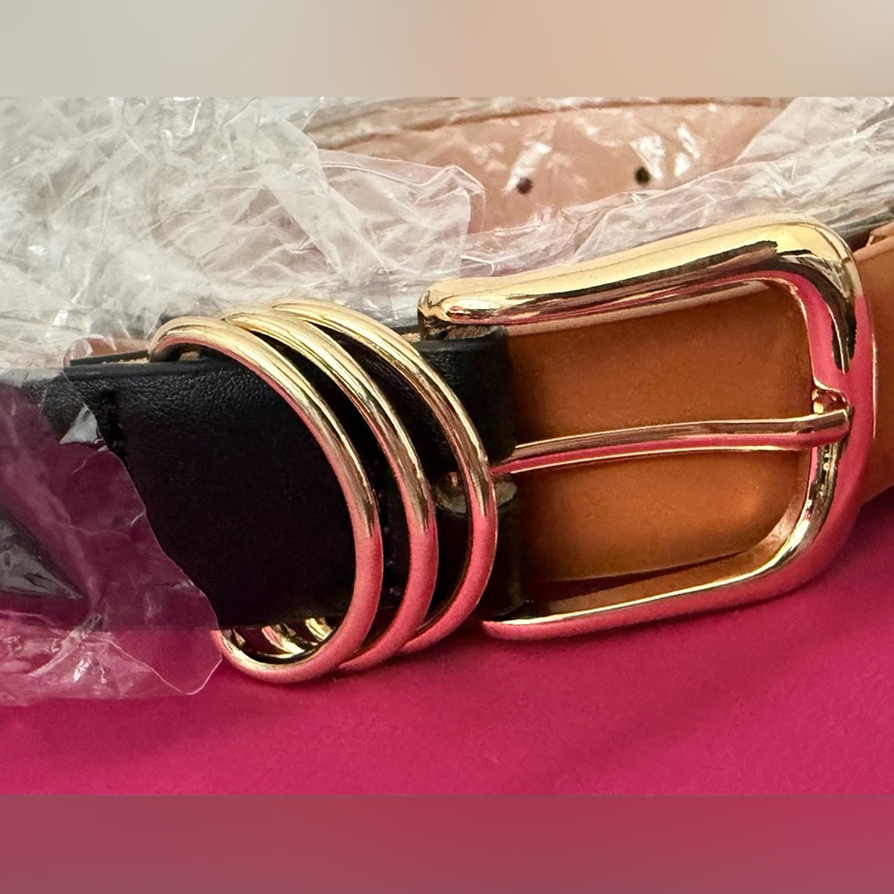 2 Pack Stylish Black and Brown Belts  Gold Buckles Large Fits Waist 31-35” NWT - Picture 3 of 6